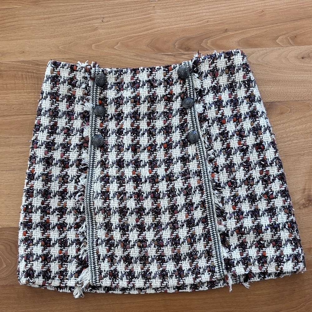 Veronica Beard Black and White Tweed Mini Skirt, lined